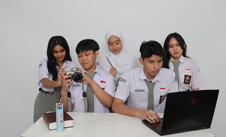 SMK Swasta Sultan Iskandar Muda